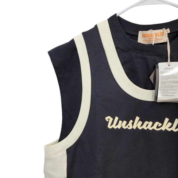 Unshackled Women's Contrast Muscle Tank Top  - M - Picture 2 of 7
